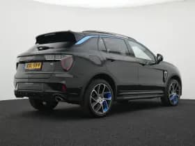 Lynk & Co 01 thumbnail 2