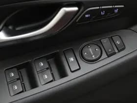 Hyundai i30 thumbnail 24