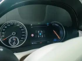 Genesis GV70 thumbnail 30