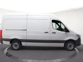 Mercedes-Benz Sprinter thumbnail 11