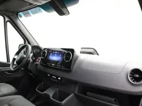Mercedes-Benz Sprinter thumbnail 19