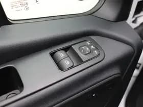 Mercedes-Benz Sprinter thumbnail 25