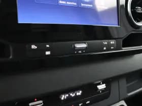 Mercedes-Benz Sprinter thumbnail 39