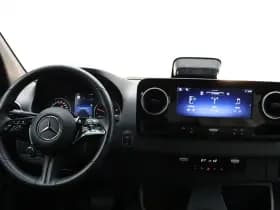 Mercedes-Benz Sprinter thumbnail 3