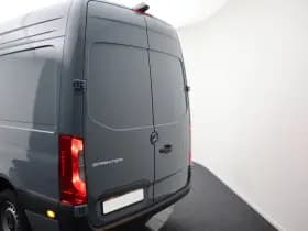Mercedes-Benz Sprinter thumbnail 21