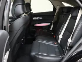 Genesis GV70 thumbnail 16