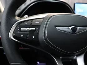Genesis GV70 thumbnail 26