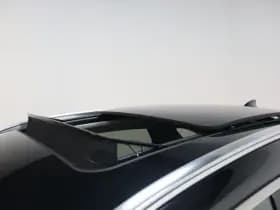 Genesis GV70 thumbnail 4