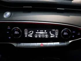 Genesis GV70 thumbnail 41