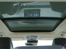 Genesis GV70 thumbnail 4