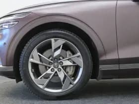 Genesis GV70 thumbnail 7