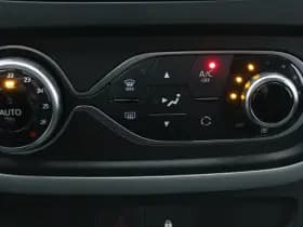 Renault Trafic thumbnail 41