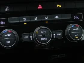 Volkswagen T-Roc thumbnail 38