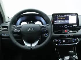 Hyundai i30 thumbnail 3