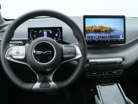 BYD Dolphin thumbnail 3