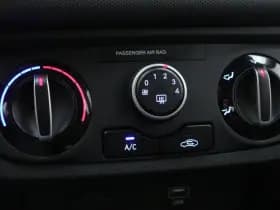 Hyundai i10 thumbnail 32