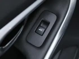 Volvo V40 thumbnail 16