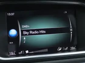 Volvo V40 thumbnail 35