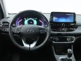 Hyundai i30 thumbnail 3