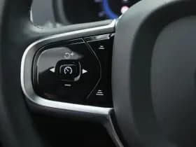 Volvo XC90 thumbnail 33