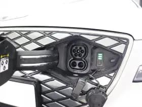 Genesis G80 thumbnail 12