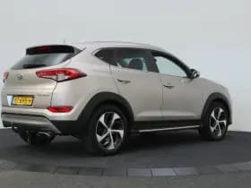 Hyundai Tucson thumbnail 2