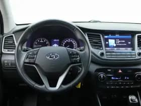 Hyundai Tucson thumbnail 3