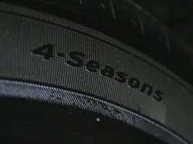 Toyota Corolla thumbnail 8