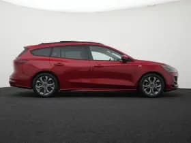 Ford Focus thumbnail 12