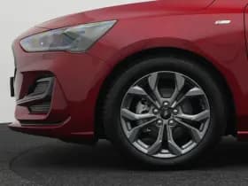 Ford Focus thumbnail 7