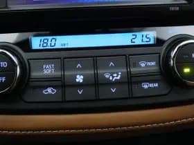 Toyota RAV4 thumbnail 42