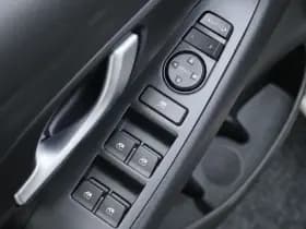 Hyundai i30 thumbnail 21