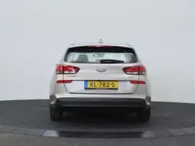 Hyundai i30 thumbnail 9