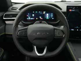 Lynk & Co 01 thumbnail 3