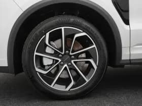 Lynk & Co 01 thumbnail 45