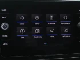 Volkswagen T-Roc thumbnail 32