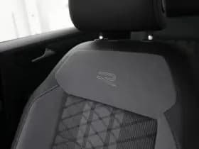 Volkswagen T-Roc thumbnail 44