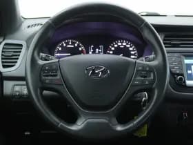 Hyundai i20 thumbnail 25