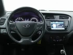 Hyundai i20 thumbnail 4