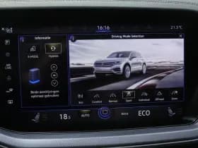 Volkswagen Touareg thumbnail 51