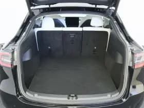 Tesla Model Y thumbnail 17