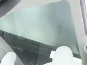 Tesla Model Y thumbnail 22