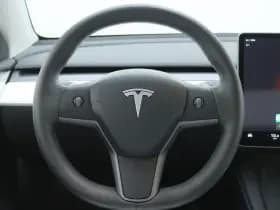 Tesla Model Y thumbnail 24
