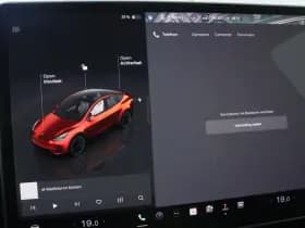Tesla Model Y thumbnail 34