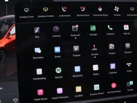 Tesla Model Y thumbnail 36