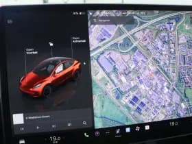 Tesla Model Y thumbnail 37
