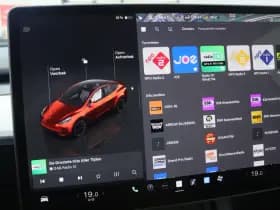 Tesla Model Y thumbnail 38