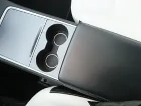 Tesla Model Y thumbnail 42