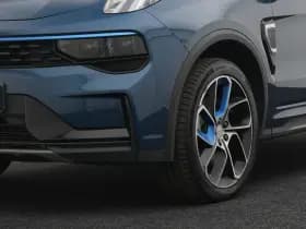 Lynk & Co 01 thumbnail 49