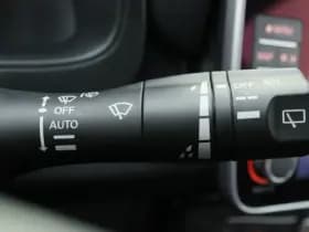 Nissan Leaf thumbnail 30